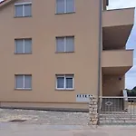M&s * Sukošan